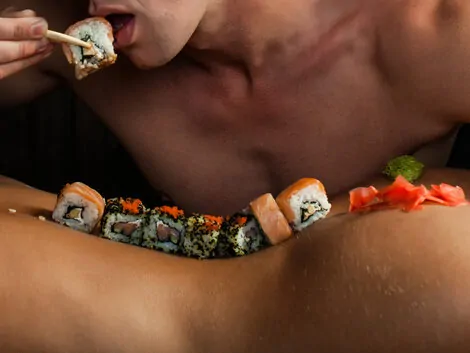 Sushi Striptyz